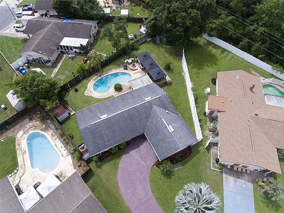 3rd image of 743 Bernice Ct