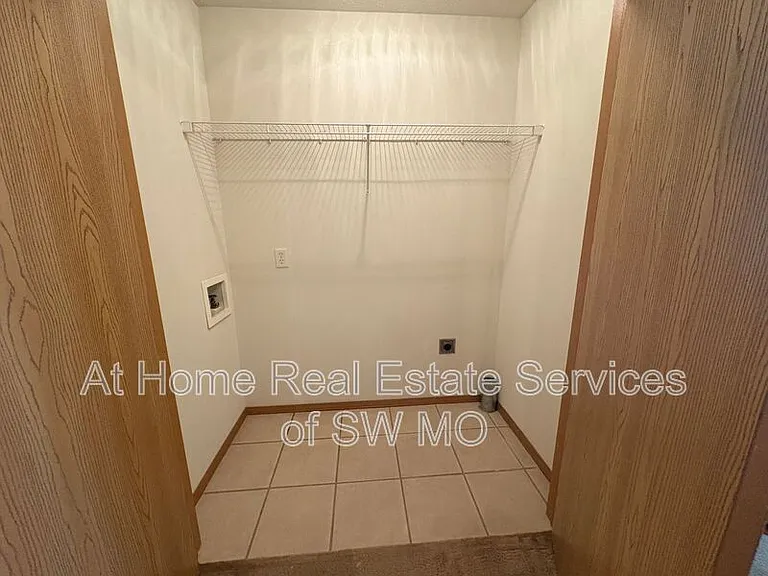 4440 W La Siesta St — Photo 3