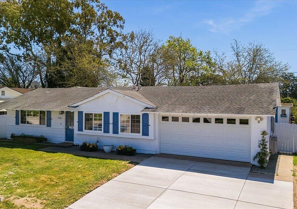 1st image of 758 Stansbury Dr