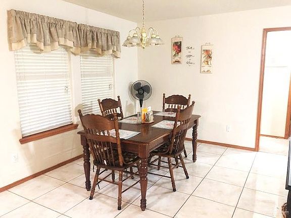 2nd image of 3120 Presidente Dr