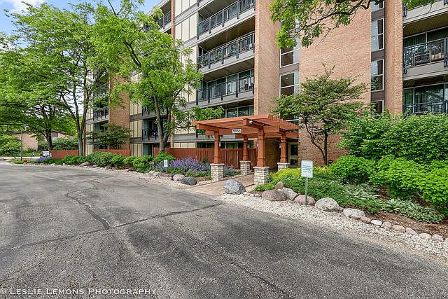 1st image of 5950 Oakwood Dr APT 5K