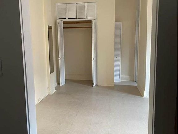 4th image of 502 Van Cortlandt Park Ave APT 3C