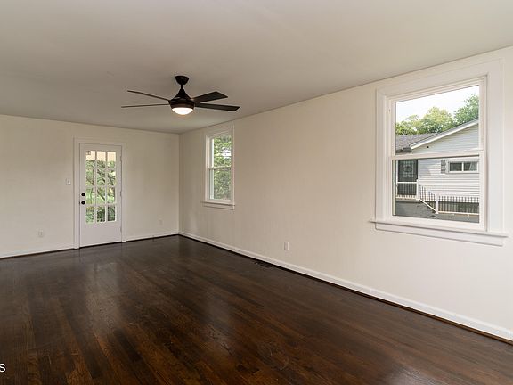 2nd image of 18 Thatcher Ave