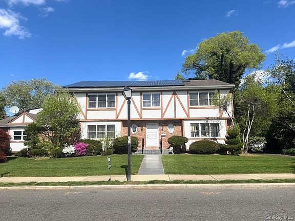 3rd image of 28 Polo Road