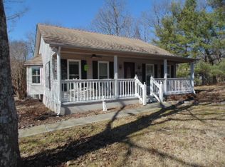 909 N Bluff Cir, Monteagle, TN 37356