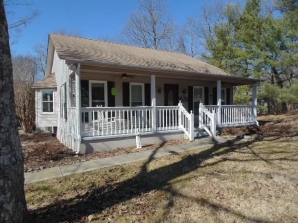 909 N Bluff Cir, Monteagle, TN 37356