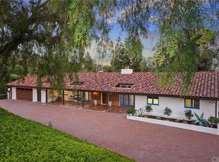 4 La Rama Dr, Santa Ana, CA 92705