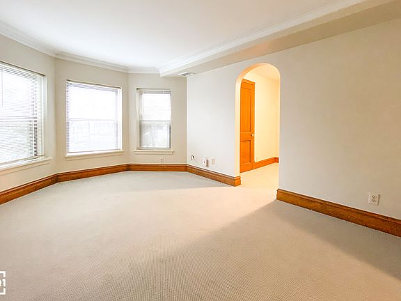 2nd image of 2837 N Southport Ave