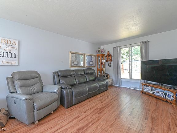5th image of 2552 Augustine Dr