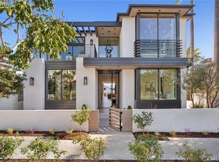 304 Poppy Ave, Corona Del Mar, CA 92625