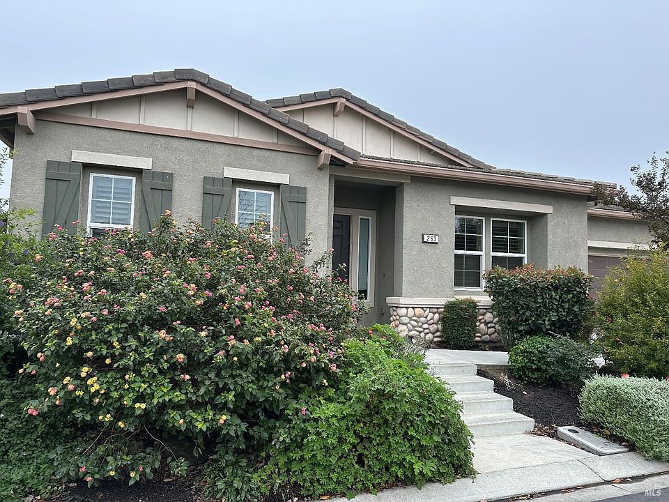 2nd image of 263 Harvest Hills Lane