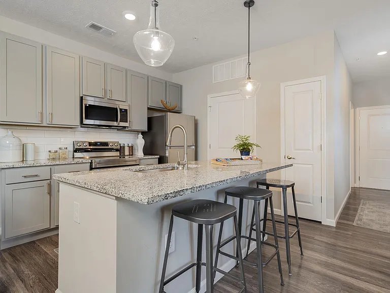 Elan Park Apartments — Photo 5