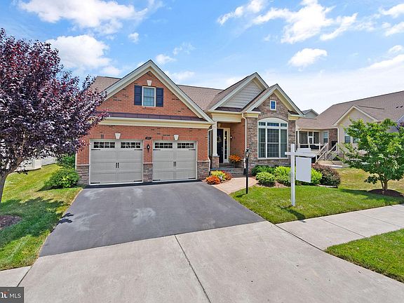 2nd image of 5975 Bowes Creek Pl