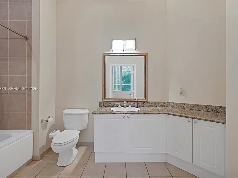 19501 W Country Club Dr #208 — Photo 12