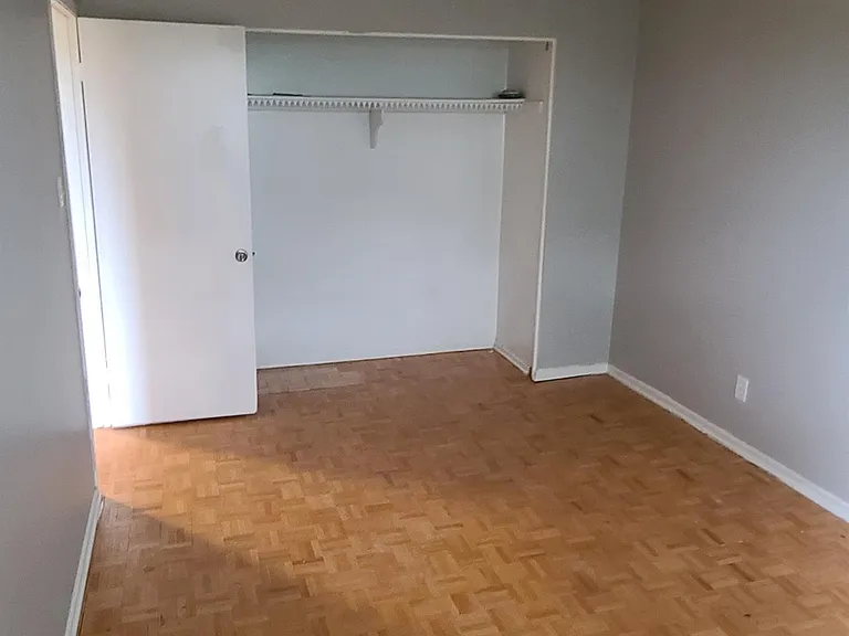 660 Hochelaga St — Photo 35