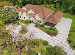 10901 SW 67th Ct, Pinecrest, FL 33156