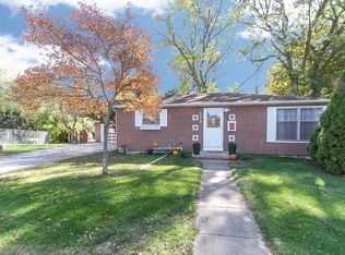 605 Judy Ct, Elgin, IL 60123