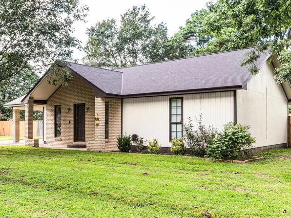 1300 Charles St, Trumann, AR 72472