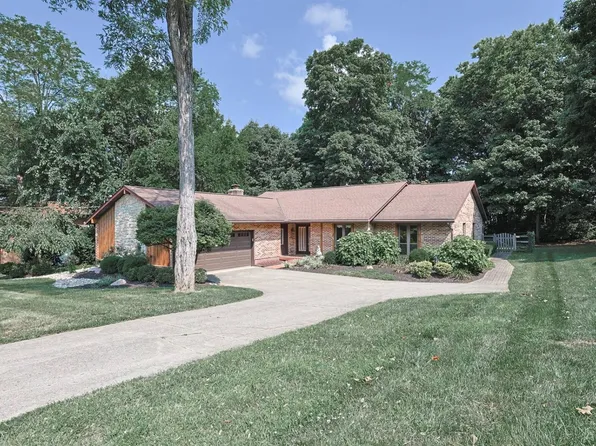 734 Story Dr, Fairfield, OH 45014