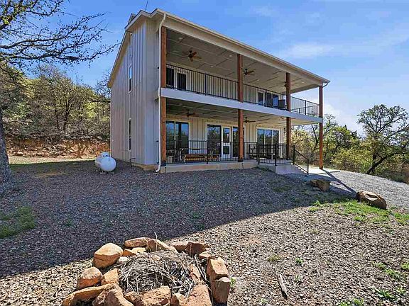 3rd image of 217/221 Merry Circle Dr
