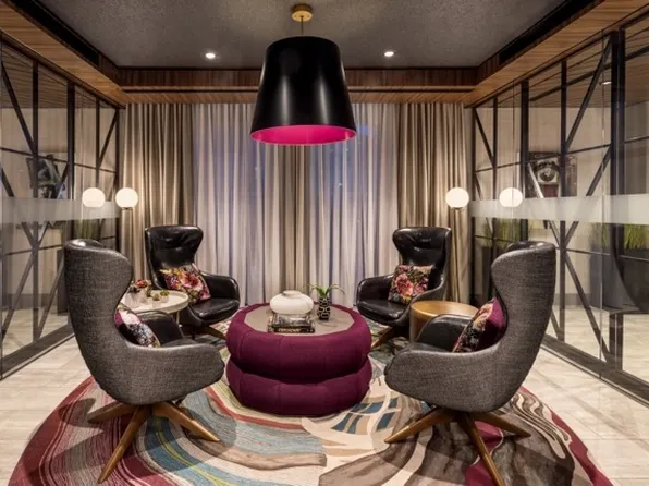 888 Main Street image 21 of 40