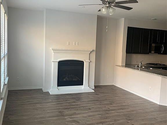 2nd image of 2403 Siskiyou St #2403