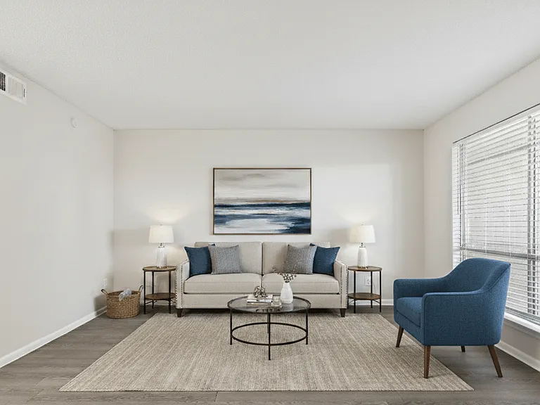 The Courtmoor on Cameron — Photo 1