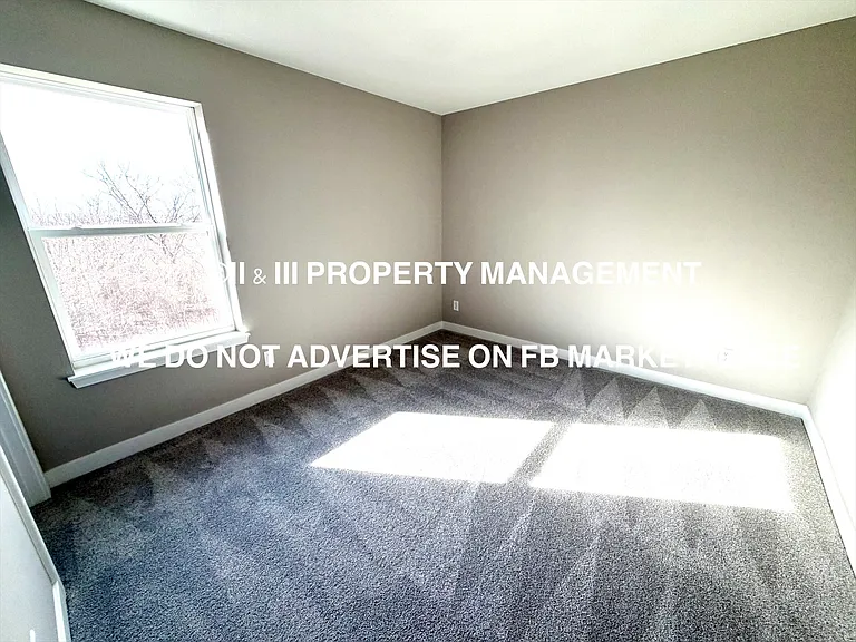 18755 188th Ter — Photo 19