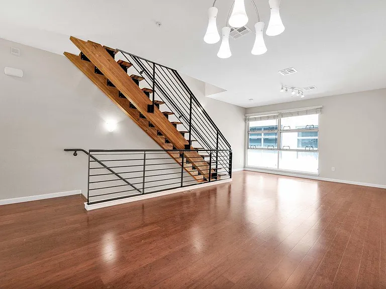 62 Glashaus Loop — Photo 10