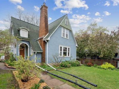 1813 B St, Iowa City, IA, 52245