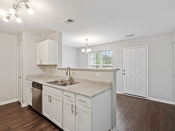 3rd image of 8602 Westown Pkwy #24-2404
