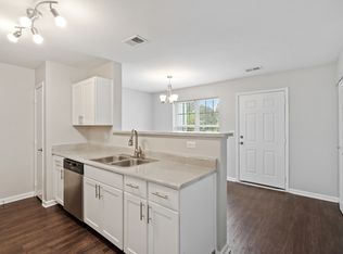 8602 Westown Pkwy #17-1701, West Des Moines, IA 50266