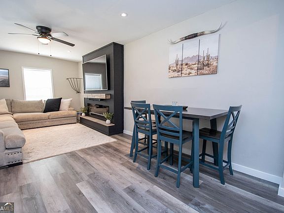 5th image of 64 Hall Dr