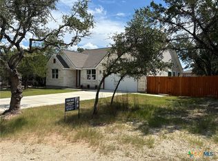 1 Stepping Stone Ct, Wimberley, TX 78676