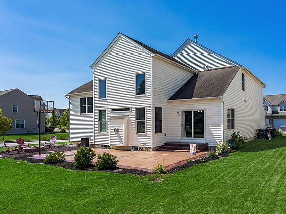 4th image of 204 Sourwood Ct