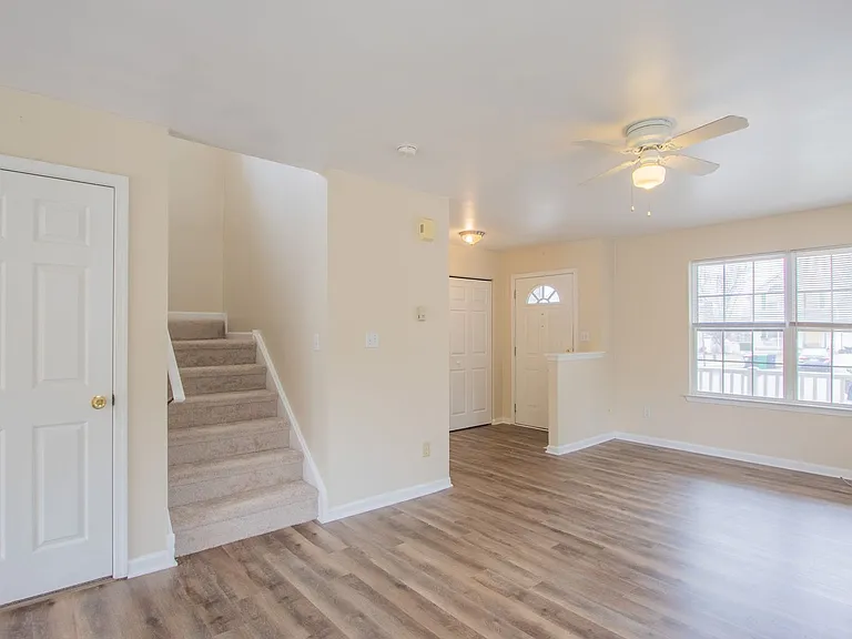 247 Academy Ln — Photo 6