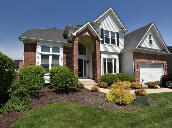 2374 Highwood Ct, Aurora, IL 60503