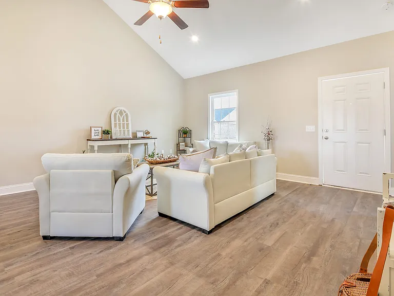 116 Waybill Cir — Photo 3