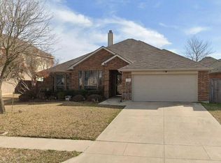 4708 Oakview Dr, Mansfield, TX 76063