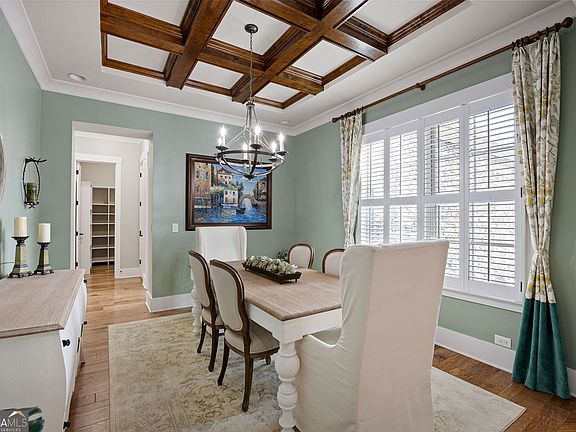 5th image of 203 Laurel Vista Dr
