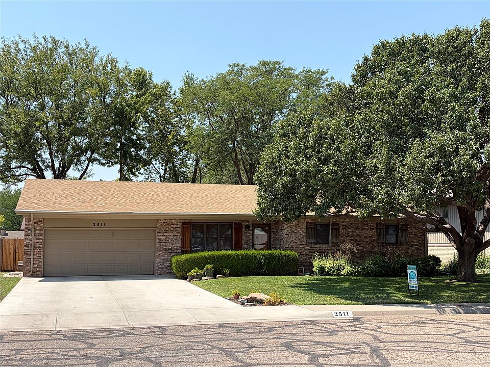 1st image of 2511 Coachman Ln