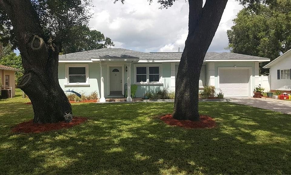 1st image of 204 S Saturn Ave