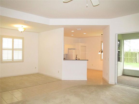 4th image of 3163 Ashford Sq