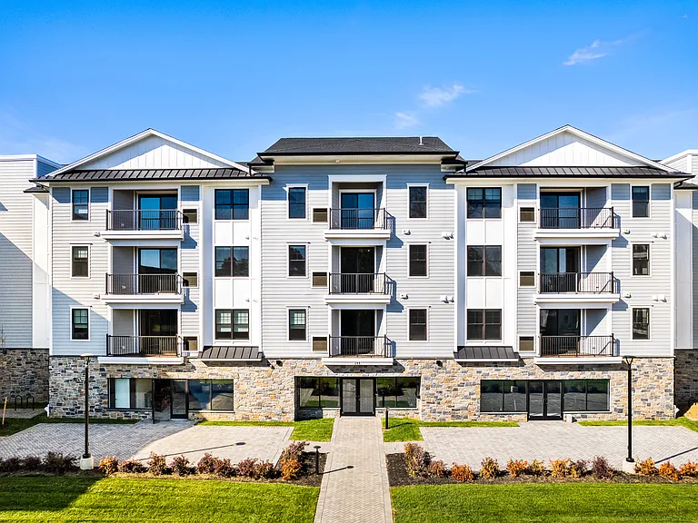 The Westwood at Long Branch — Photo 3