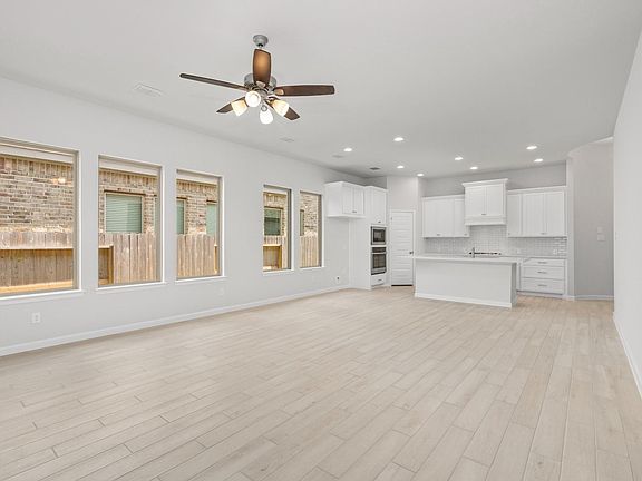 3rd image of 16955 Chapel Knox Dr