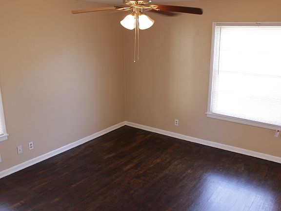 2nd image of 4619 Seabreeze Dr