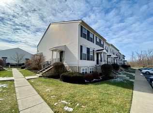 8217 Catalpa Ridge Dr, Blacklick, OH 43004