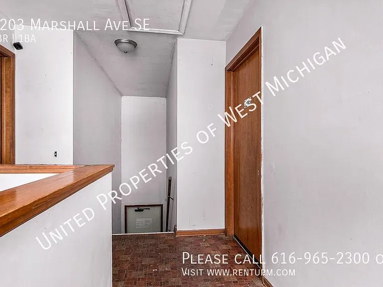 3203 Marshall Ave SE — Photo 10