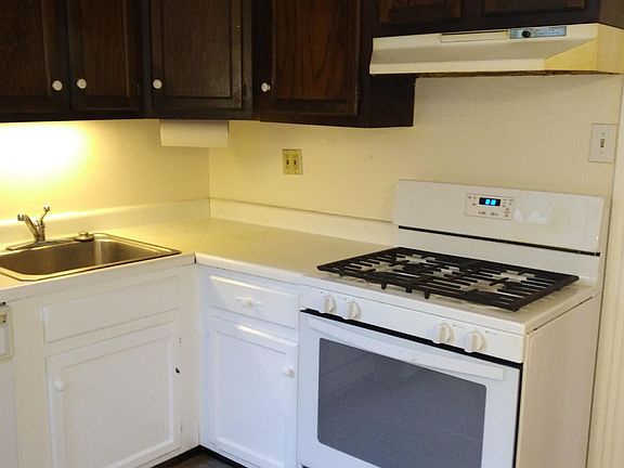 Gas Stove/Kitchen