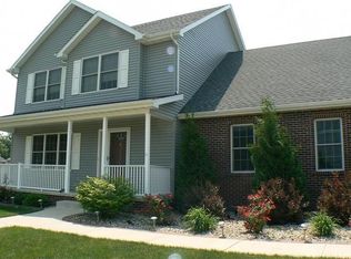 16940 Golden Oak Dr, Lowell, IN 46356